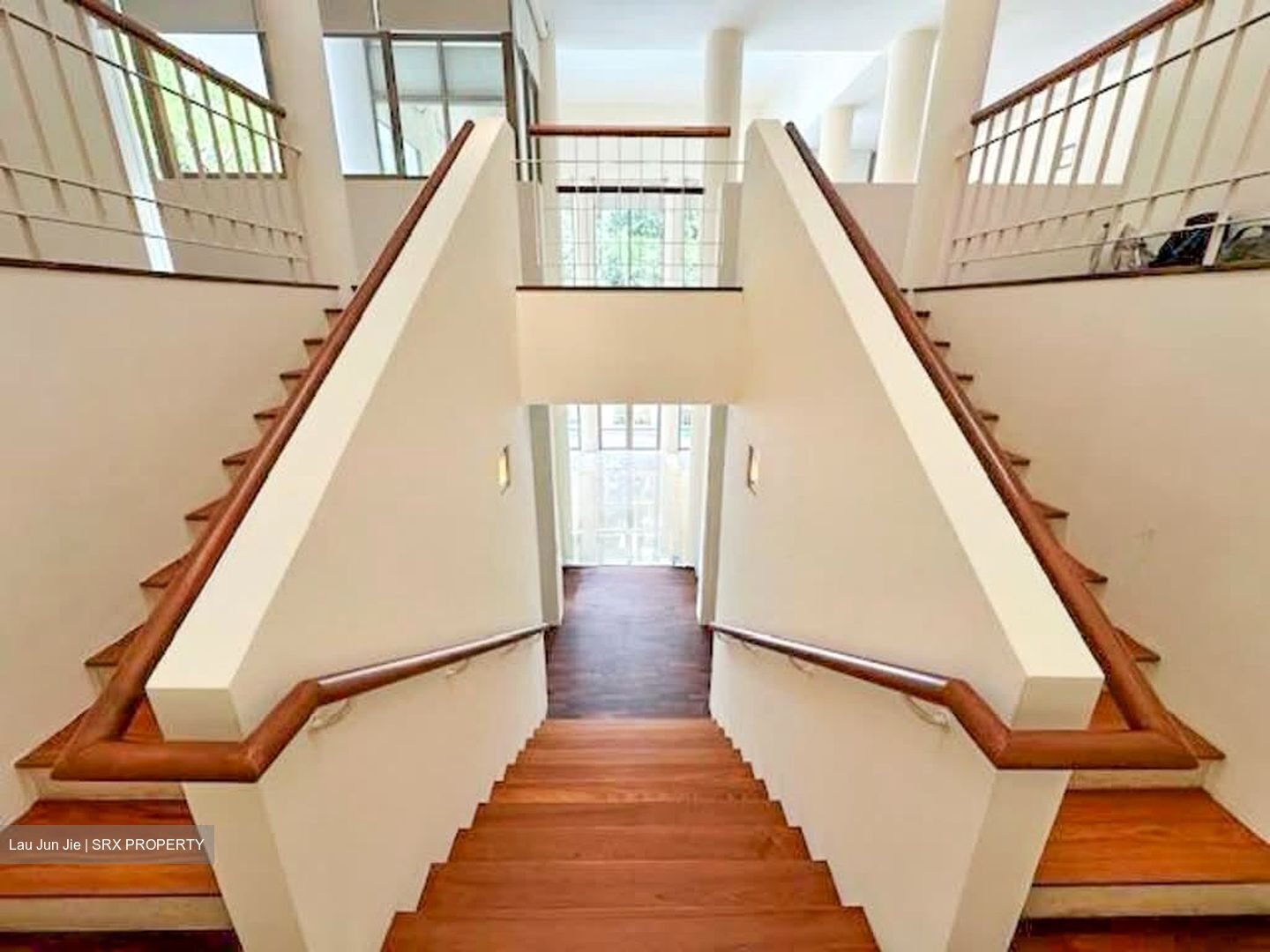 Belmont Road (D10), Detached #559772041